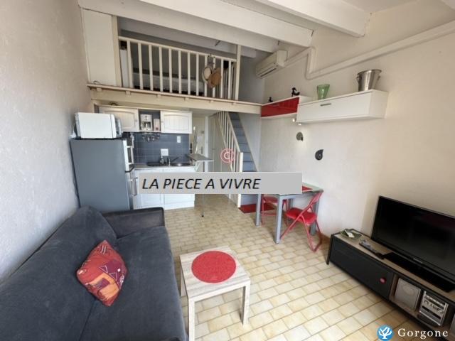 Photo n&deg;5 de :Appartement duplex vue sur les barreaux piscine climatisation parking