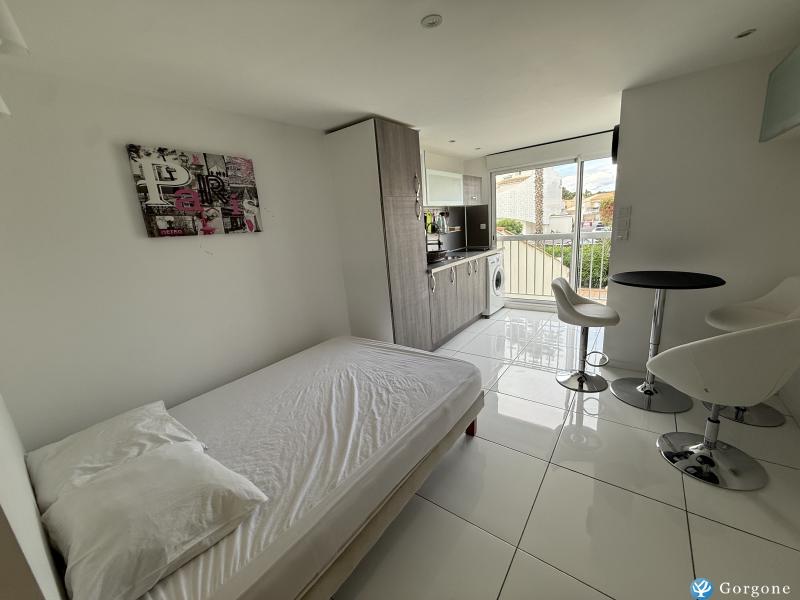 Photo n&deg;9 de :STUDIO POOL r�sidence Port Soleil