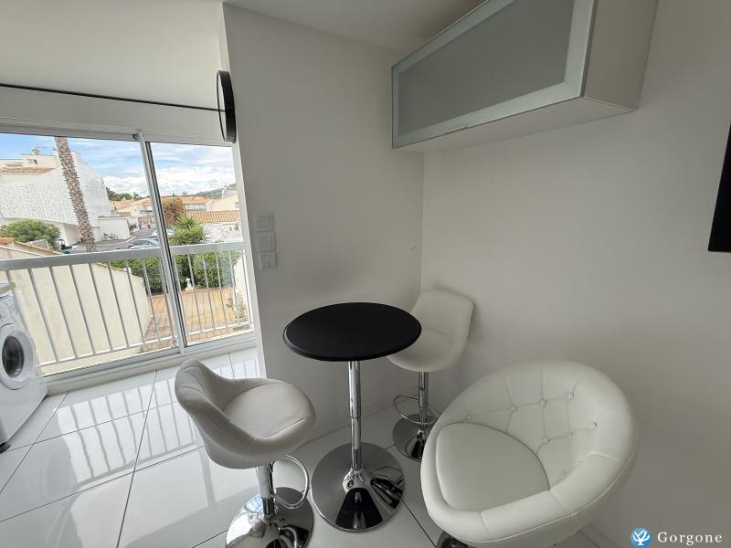 Photo n&deg;7 de :STUDIO POOL r�sidence Port Soleil