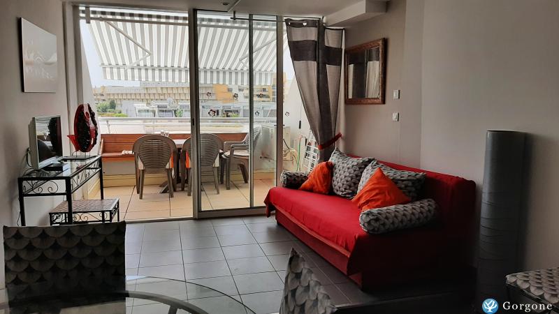 Photo n°2 de :T2 village naturiste avec garage et terrasse 