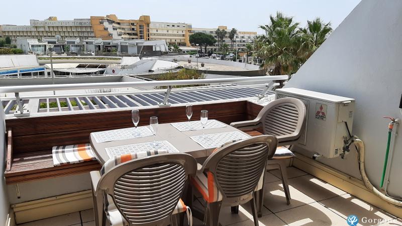 Photo n°1 de :T2 village naturiste avec garage et terrasse 