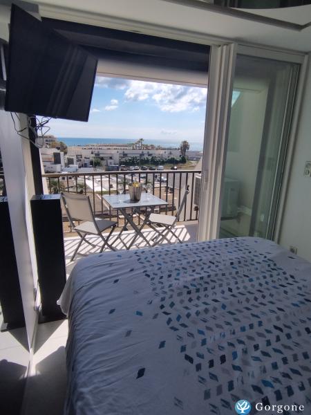 Photo n°3 de :Appartement  vue mer  avec sa terrasse - Village naturiste 