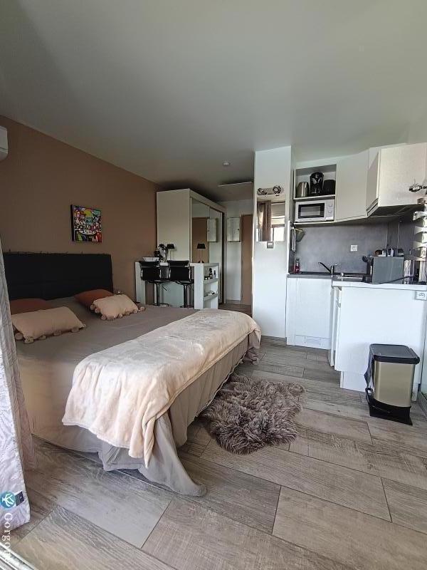 Photo n&deg;1 de :Studio situ� dans le village Natu  avec piscine & parking priv� 