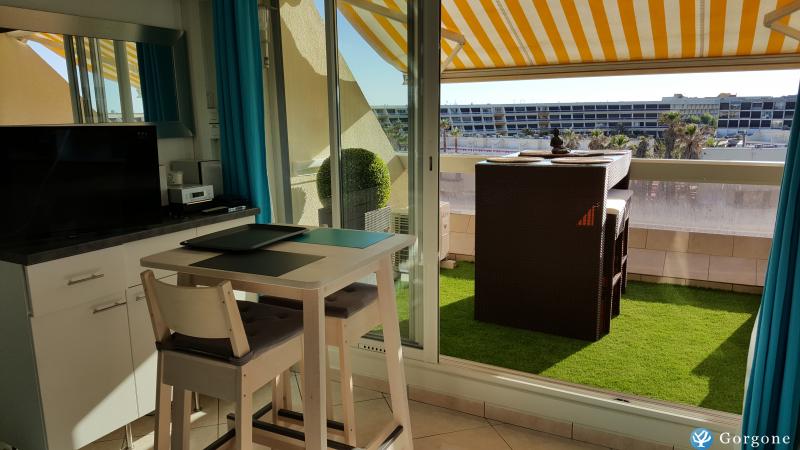 Photo n°1 de :studio village naturiste vue mer Hliopolis