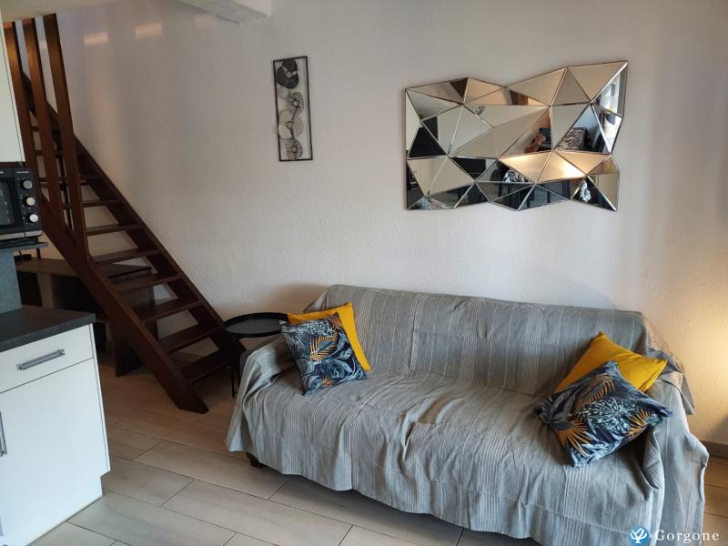 Photo n°2 de :location maison duplex avec jardin  200 m du village naturiste