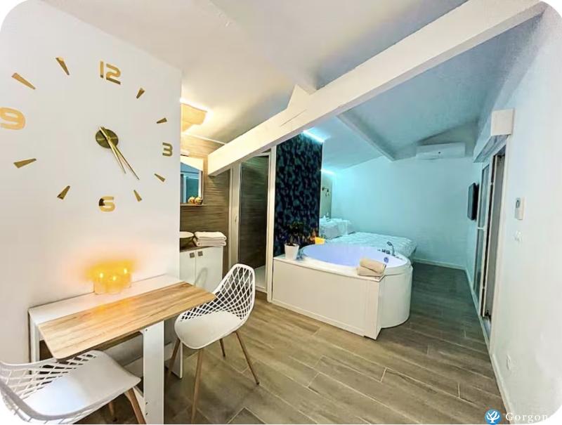 Photo n&deg;8 de :Lovic�a Baln�o Suite 